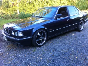 BMW 750